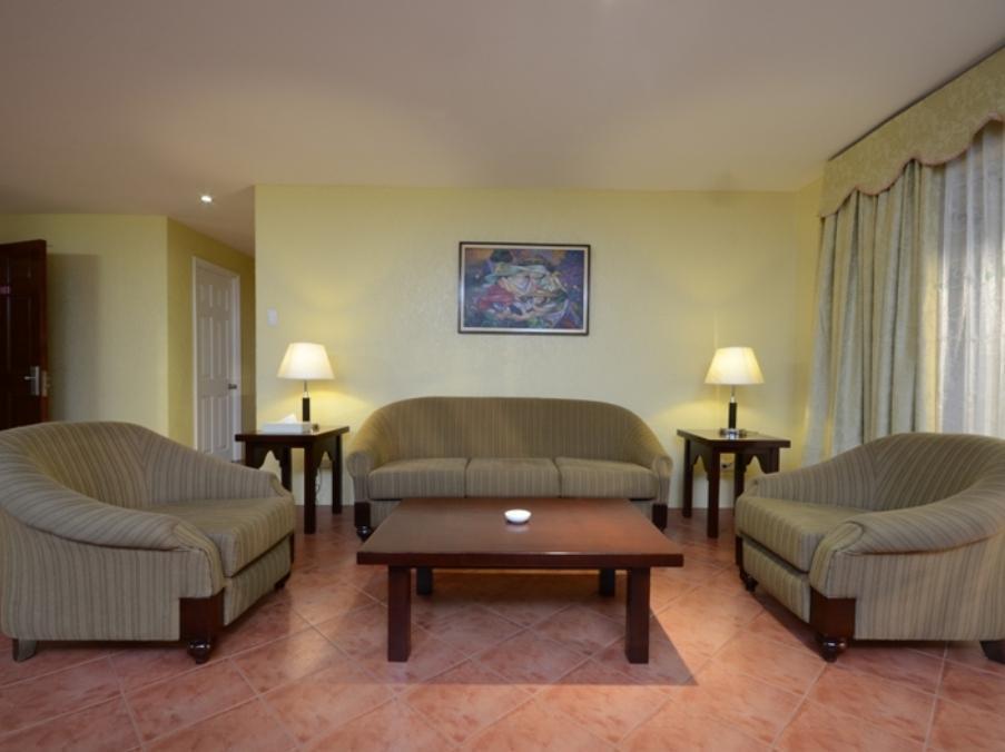 Fontana Hotel And Villas - Fontana Hot Spring Leisure Parks Mabalacat Eksteriør billede